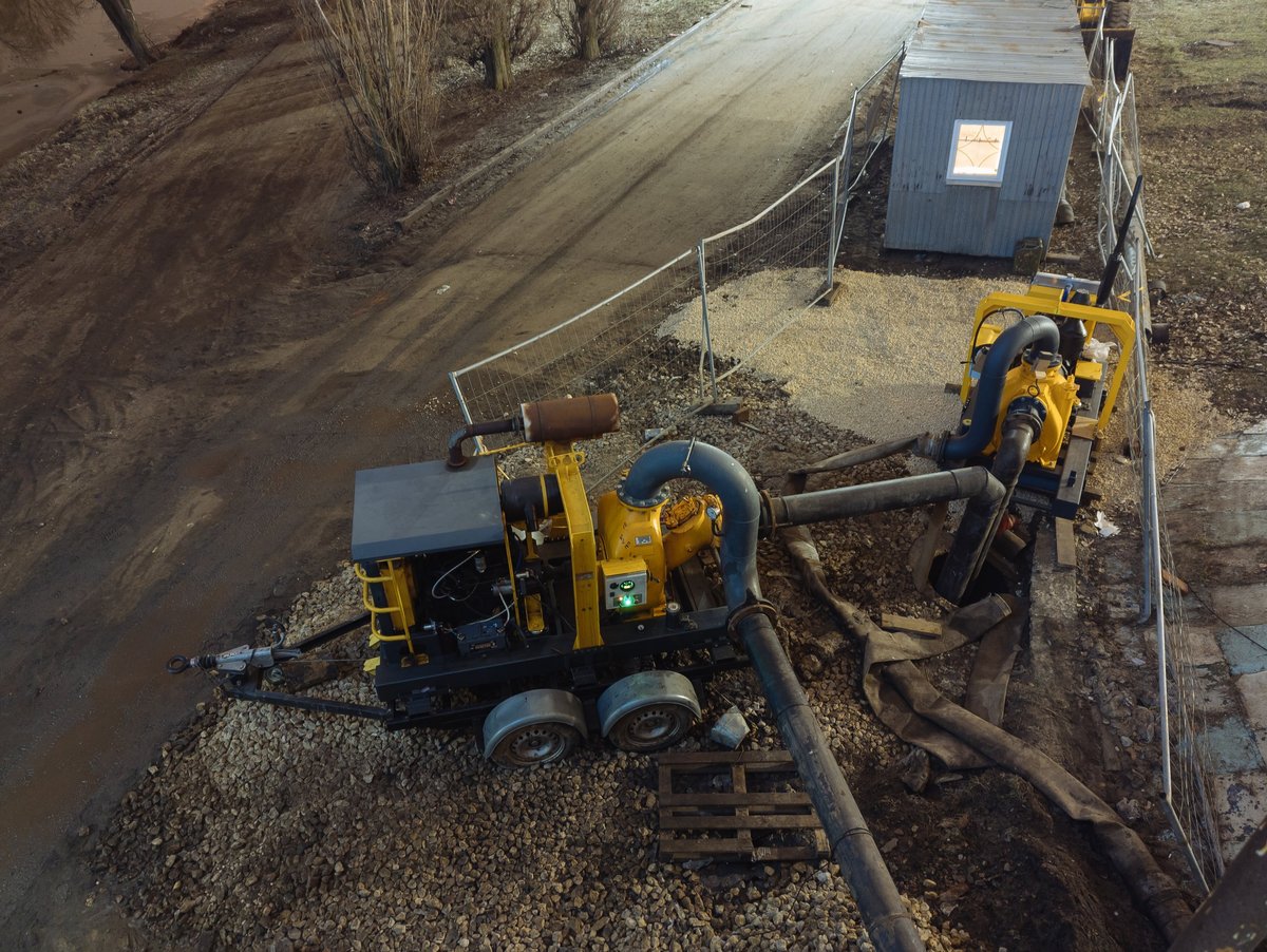 Professional sewer cleaning equipment and service